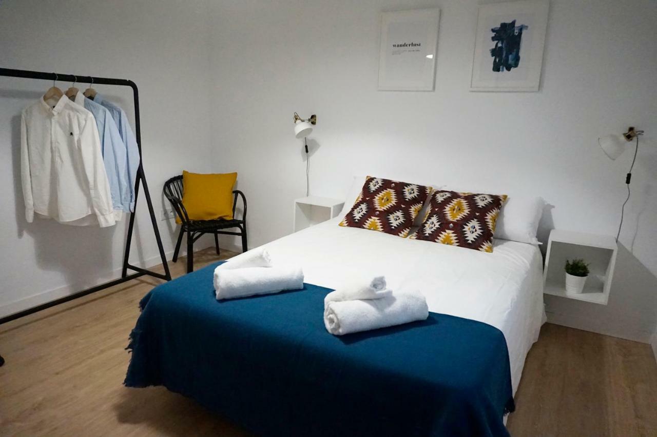 Ronda Chic Apartments - C/ Lauria - Centro Ciudad Bagian luar foto