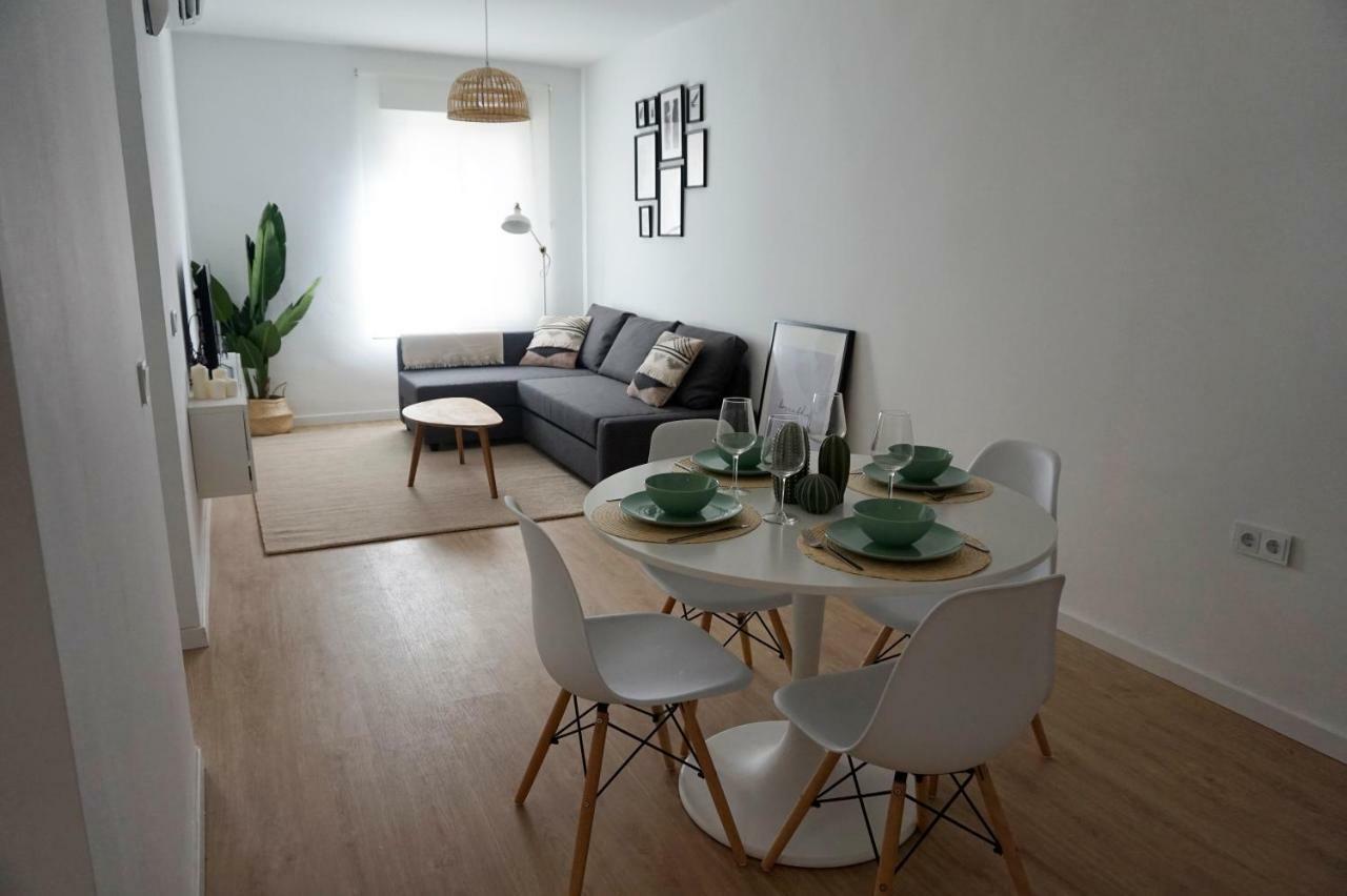 Ronda Chic Apartments - C/ Lauria - Centro Ciudad Bagian luar foto